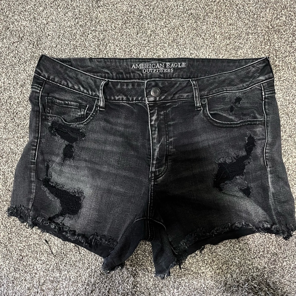 American Eagle Black MIDI Shorts